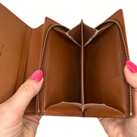 Louis Vuitton Monogram Porte Monnaie Tresor Wallet - Picture 11 of 17